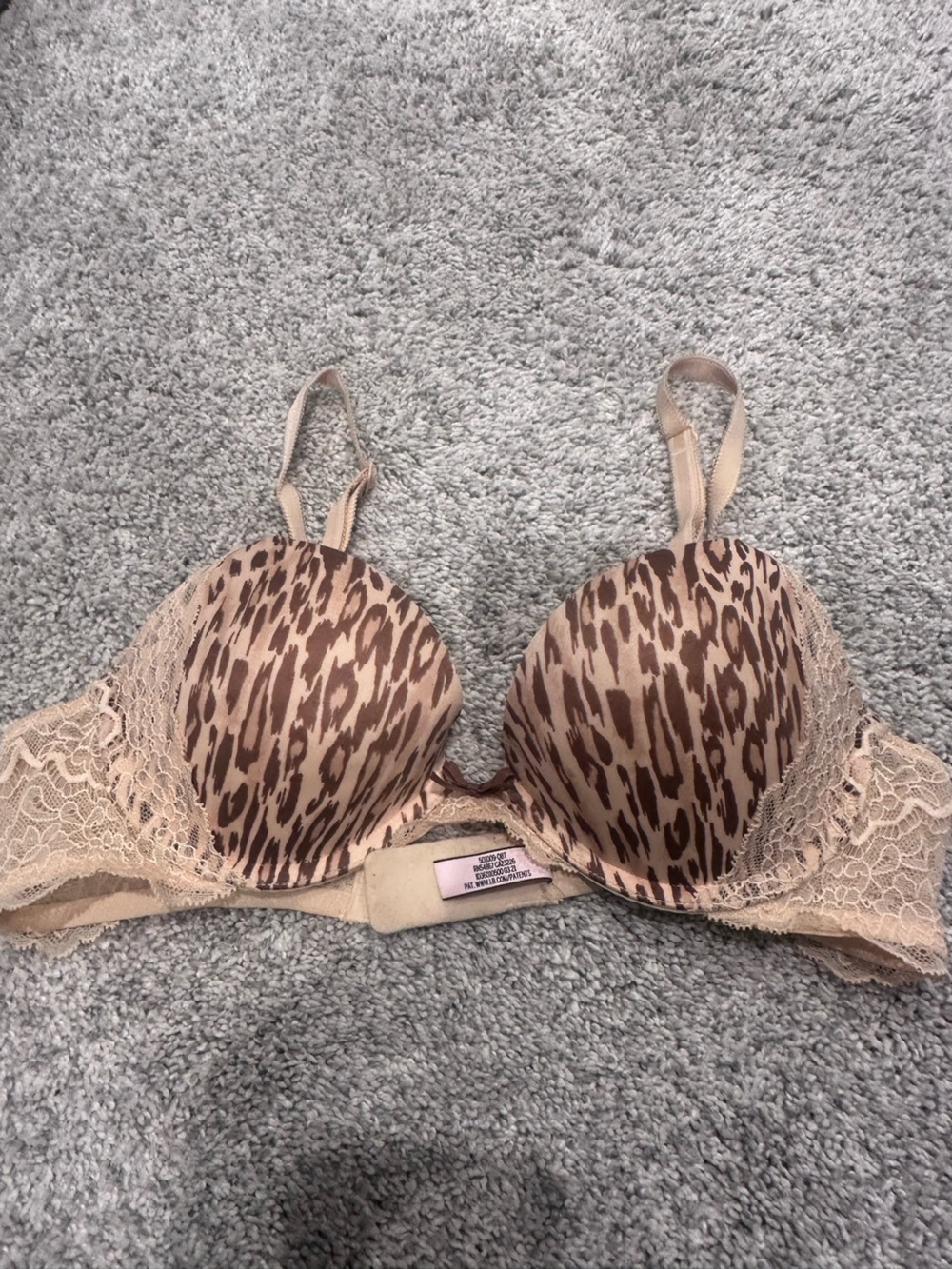 Victoria's Secret Beige Leopard Lace Push-Up Bra 34B